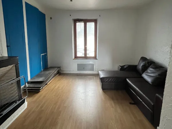Studio 1 pièce 28 m²