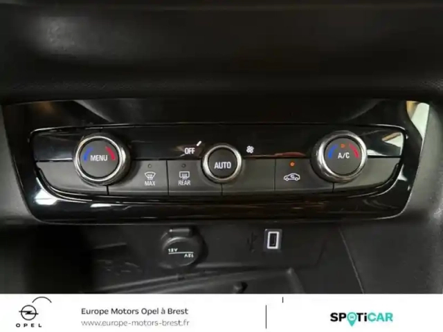 Opel Corsa 1.2 turbo 100ch gs — photo 14