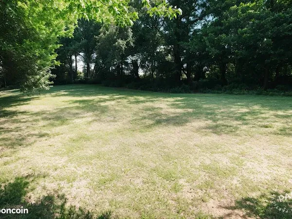 Terrain 640 m²