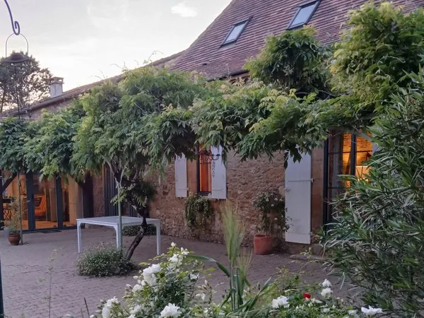 Vends maison 260m² Bergerac 24520 sur parc de plus de 3000m²
