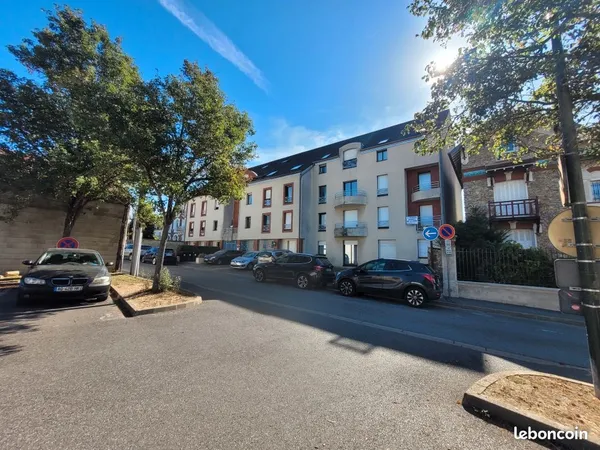La Ferté sous Jouarre, 70 m de la gare, proximité centre ville et toutes commodités à pied, dans rés