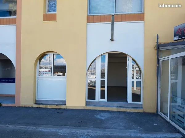 Loue local commercial sur le port de Port Leucate