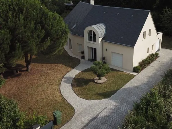 Villa 6 pièces 206 m²
