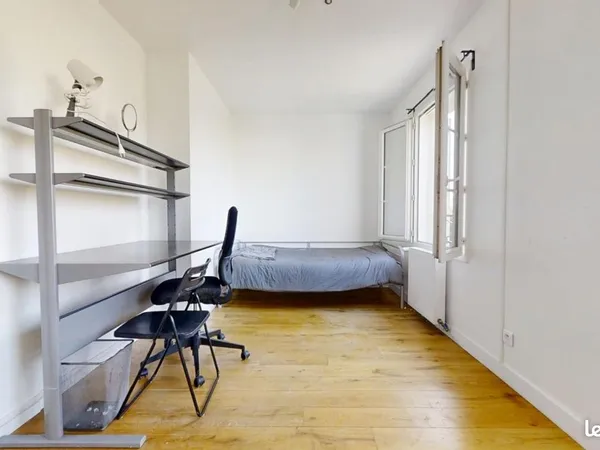 Maison 13 pièces 200 m²