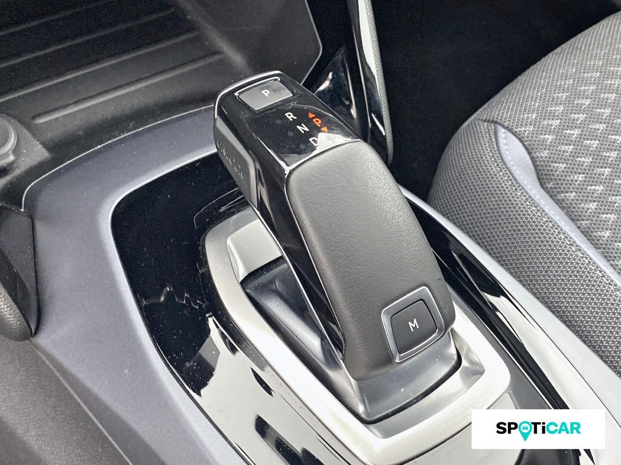 Peugeot 2008 1.2 puretech 130ch s&s allure eat8 — photo 14