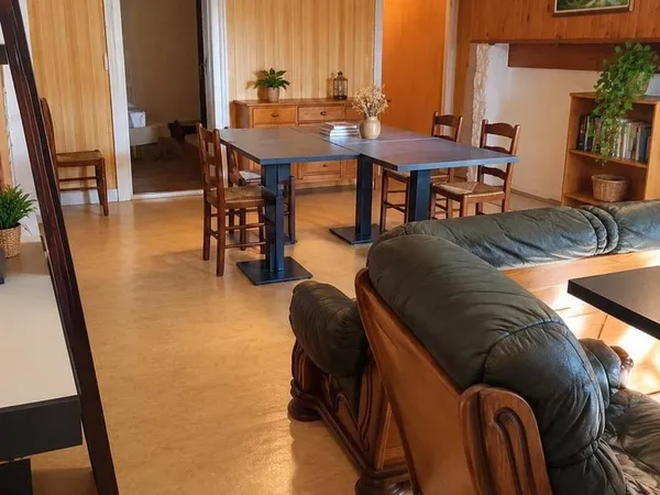 Maison 6 pièces 235 m²
