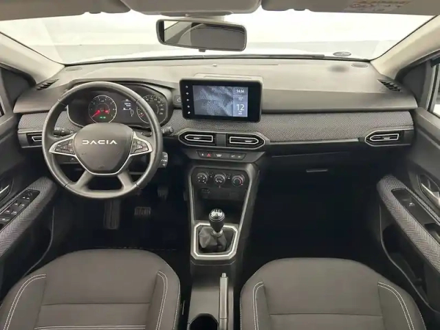 Dacia Sandero eco-g 100 — photo 35