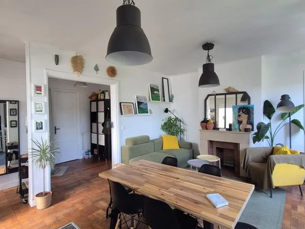 Appartement bail 1 an 60 m² plein centre de Tours avec parking