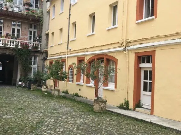 Fermat Jacobin T2 bis ensoleillé et au calme sur cour