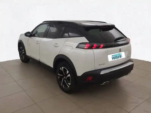 Peugeot 2008 puretech 130 s&amp;s eat8 — photo 7