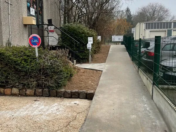 Bureau et espace de travail Vente Blaringhem  330m² 370000€