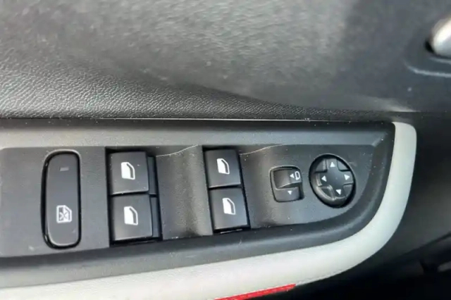 Citroën C3 Aircross hybride 136 ch aut — photo 17