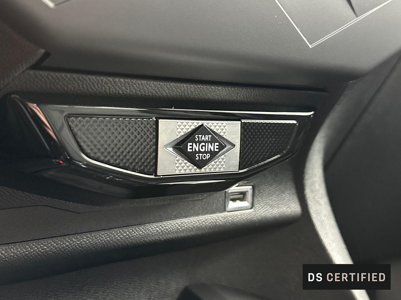 Ds Ds 3 crossback puretech 130 s&s eat8 business — photo 29