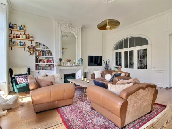 Bordeaux Coeur Chartrons - Élégant appartement rénové par archit