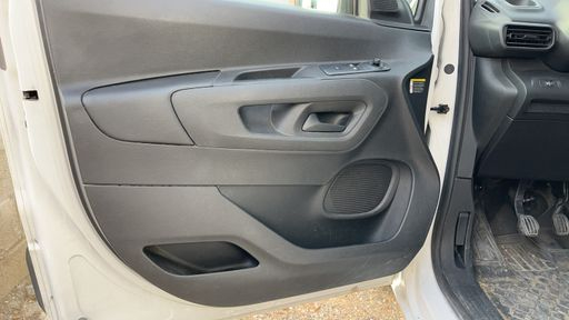 Citroen Berlingo 1.5 BlueHDI 100 - Live – 2019 – 124880 km – Diesel – Boîte Manuelle — photo 38