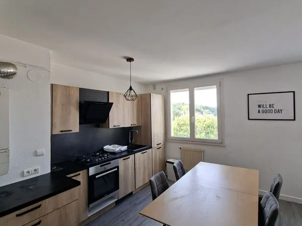 T3 meublé 58 m², balcon - Montmorot