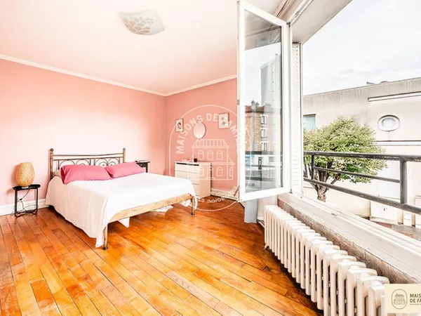 Maison familiale à Mairie d'Aubervilliers 7 pièces - 4 chambres - 200 m2
