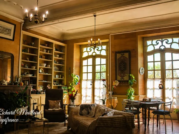 Maison 7 pièces 303 m²