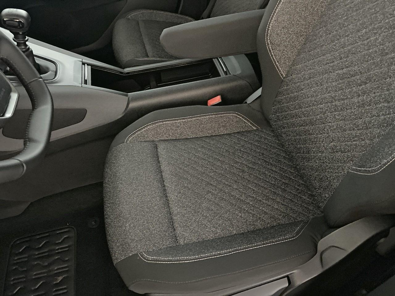 Peugeot Rifter m diesel 100 ch manuelle 5pl allure — photo 9