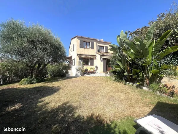 Maison 4 pièces 184 m²