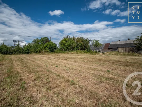 Terrain 897 m²