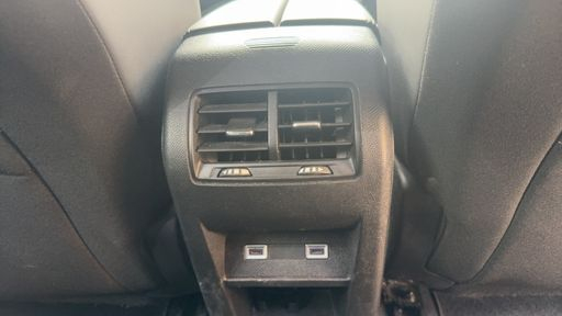 Peugeot 308 SW 1.5 BlueHDi 130 EAT8 - Allure Pack – 2023 – 120877 km – Diesel – Boîte Automatique — photo 4