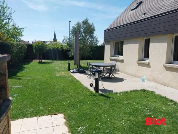 A VENDRE BLOT IMMOBILIER - MAISON ROMILLÉ 6 pièces - CENTRE