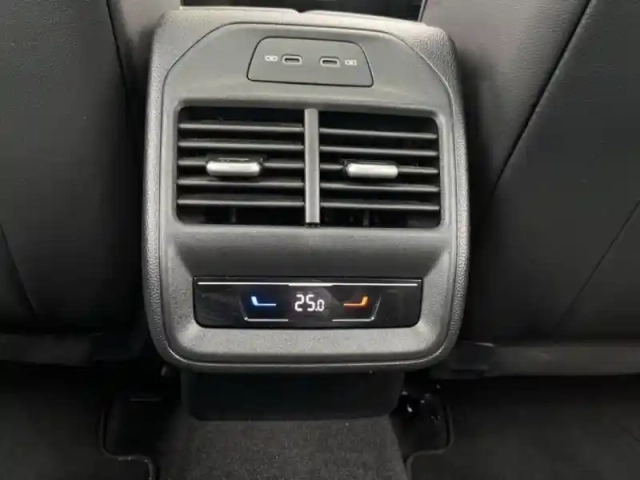 Volkswagen Passat 1.5 ehybrid 272 dsg6 — photo 24