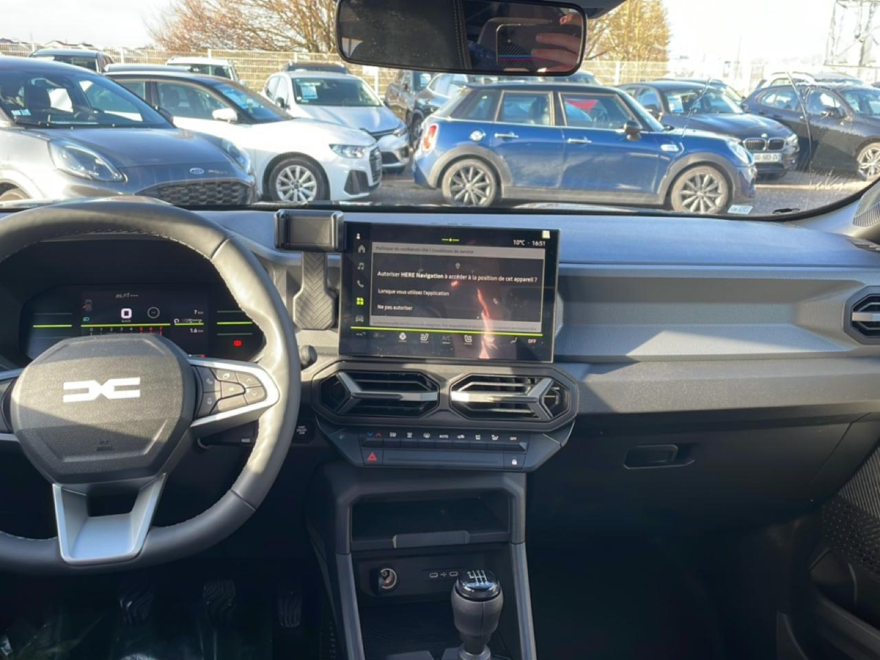 Dacia Duster — photo 10