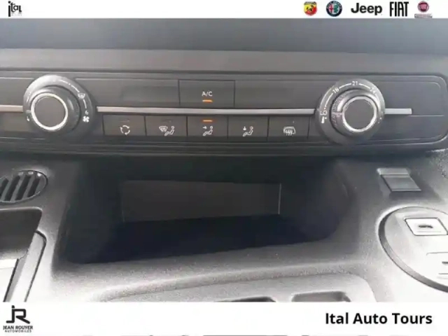 Fiat Doblo fg m diesel 130ch automatique pack premium connect 19990? ht — photo 14