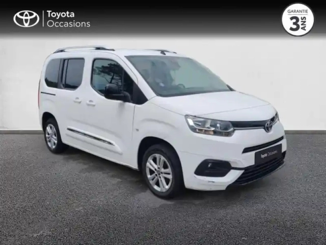 Toyota Proace city verso medium 1.2 110 vvt-i executive rc23 — photo 11