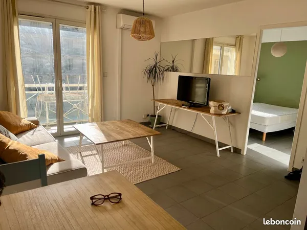 L'amirauté F2 neuf climatisé avec petite terrasse