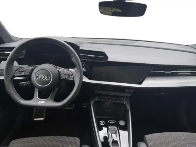 Audi A3 tfsi e hybride rechargeable 204 s tronic 6 s line — photo 8