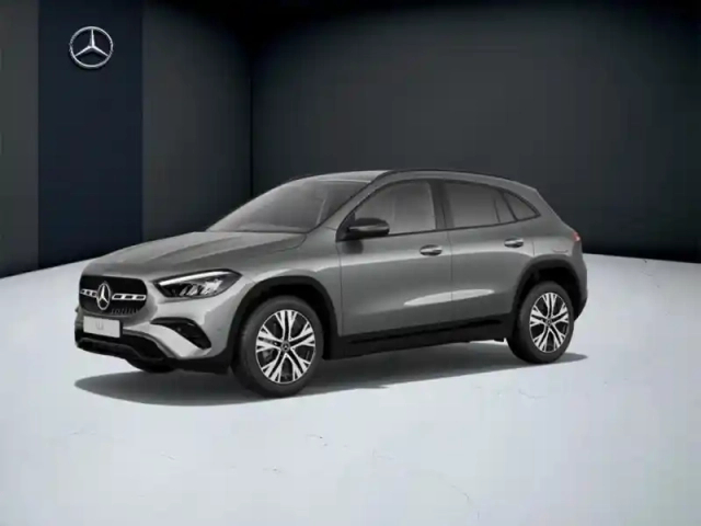 Mercedes Gla 200 d progressive line — photo 30