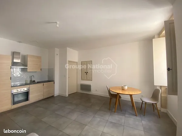 Studio 1 pièce 35 m²