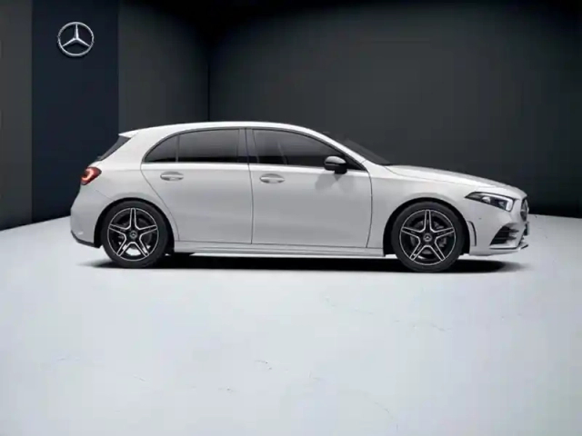 Mercedes Classe A 200 amg line — photo 17