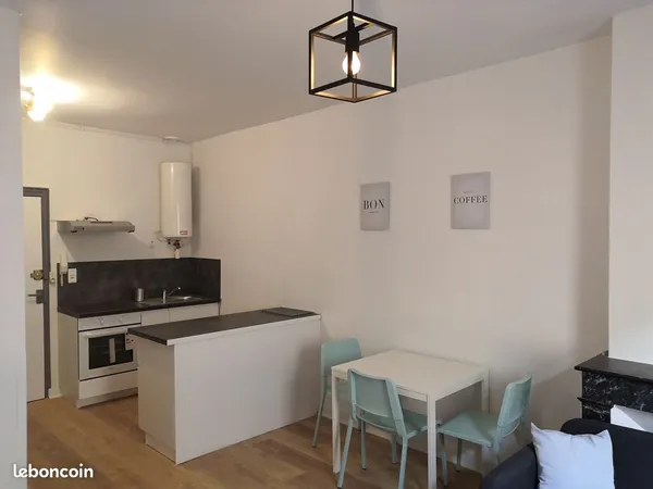 T1 meublé 24 m² (proche Lycée/Gare)