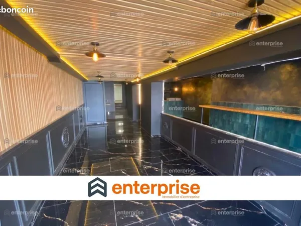 Local commercial 115 m²