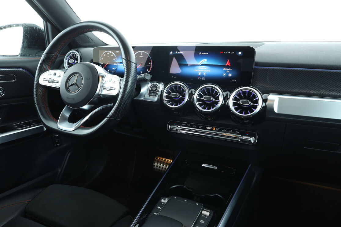 Mercedes-Benz Classe GLB 200 d AMG Line — photo 12