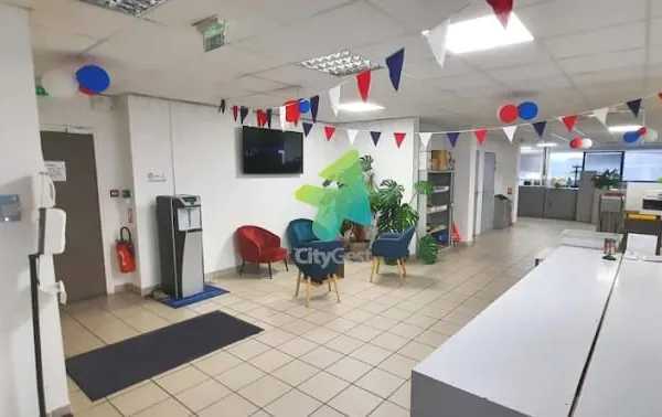 Local 800 m²