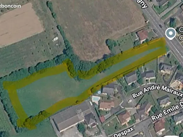 Terrain de 9 801 m² dont partie en zone UB - Oloron-Sainte-Marie