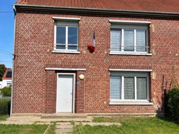 Maison semi-mitoyenne située a Busigny