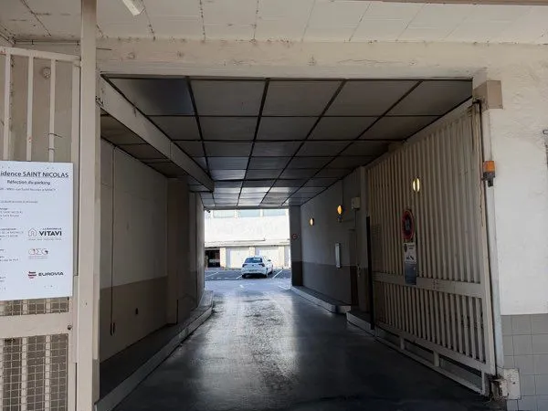 Garage à louer