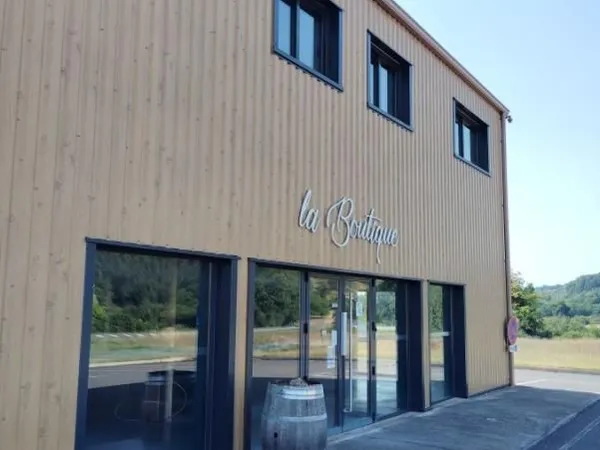 Maison 3 500 m² Grun Bordas