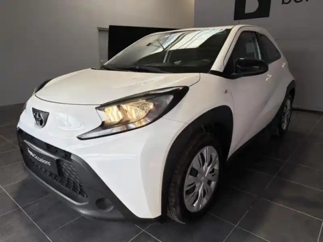 Toyota Aygo X 1.0 vvt-i 72ch dynamic my23 — photo 6