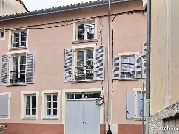 Immeuble de rapport 330 m²