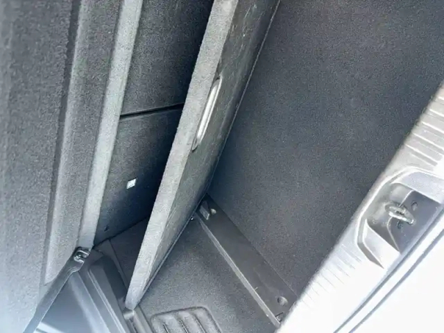 Renault Clio blue dci 100 — photo 14