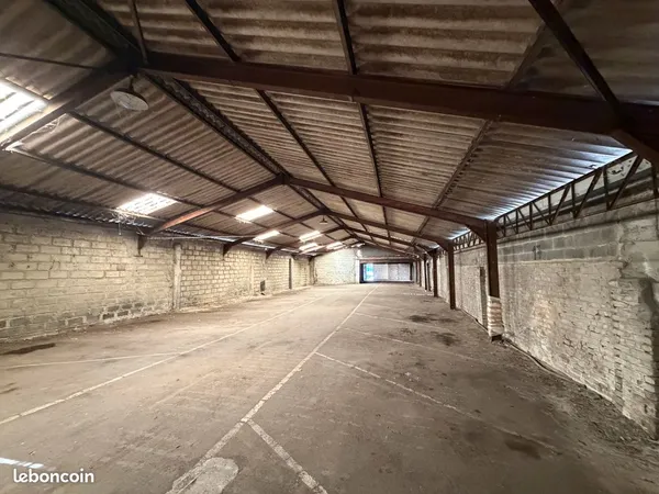 A louer wattrelos [garde-meuble / box / garage / local de stockage / dépôt / local professionnel / e