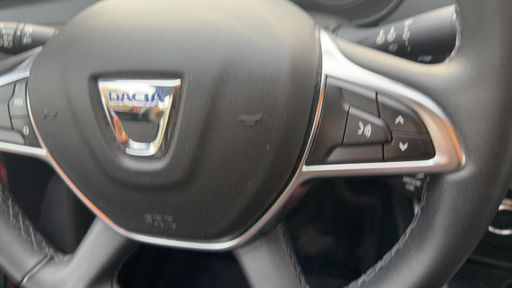 Dacia Duster 1.3 TCe 130 4X2 - Techroad – 2019 – 64670 km – Essence – Boîte Manuelle — photo 12