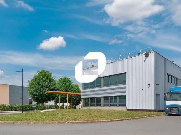 Local d'activité 1040 m²